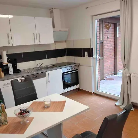 Gemuetliches Mit Kueche Und Terrasse Appartement